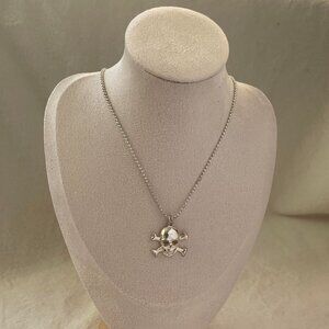 Pirate skull necklace